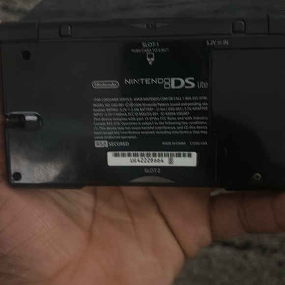 Nintendo DSLite - Picture 4 of 4